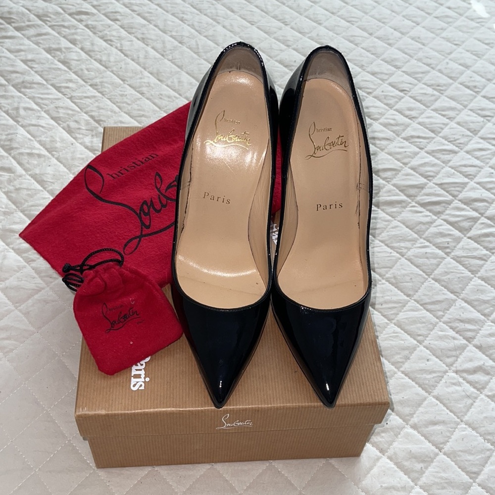 Christian Louboutin So Kate Patent Pointed-Toe Red Sole Pump - Picture 8 of 13